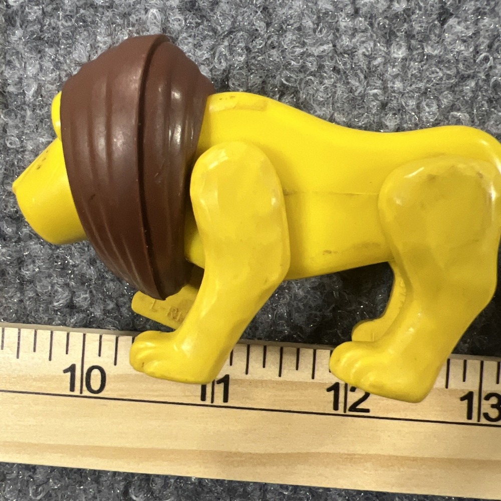 Vintage Fisher-Price Little People Circus Train Animals Lot (2 Lions, 1 Bear) - Picture 7 of 8